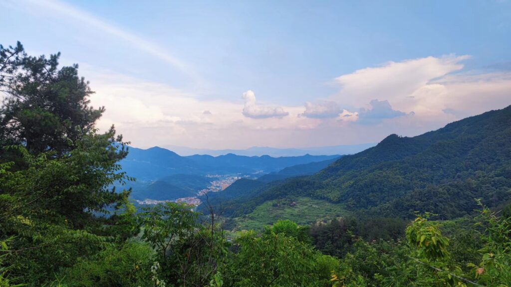 俯瞰上溪黄山古村